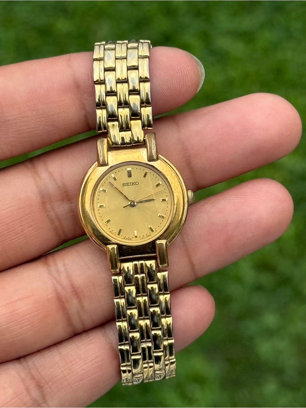 Seiko Japan  Vintage Gold Tone Quartz Analog Ladies Watch Classic
